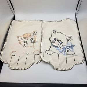 Vintage Linens - Needlework Pair - Set of 2 Cross-stitch Kittens